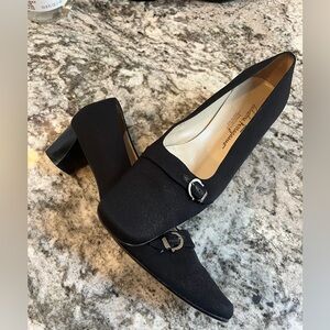 Authentic Salvatore
Ferragamo Minuetto Black Square Toe Pumps